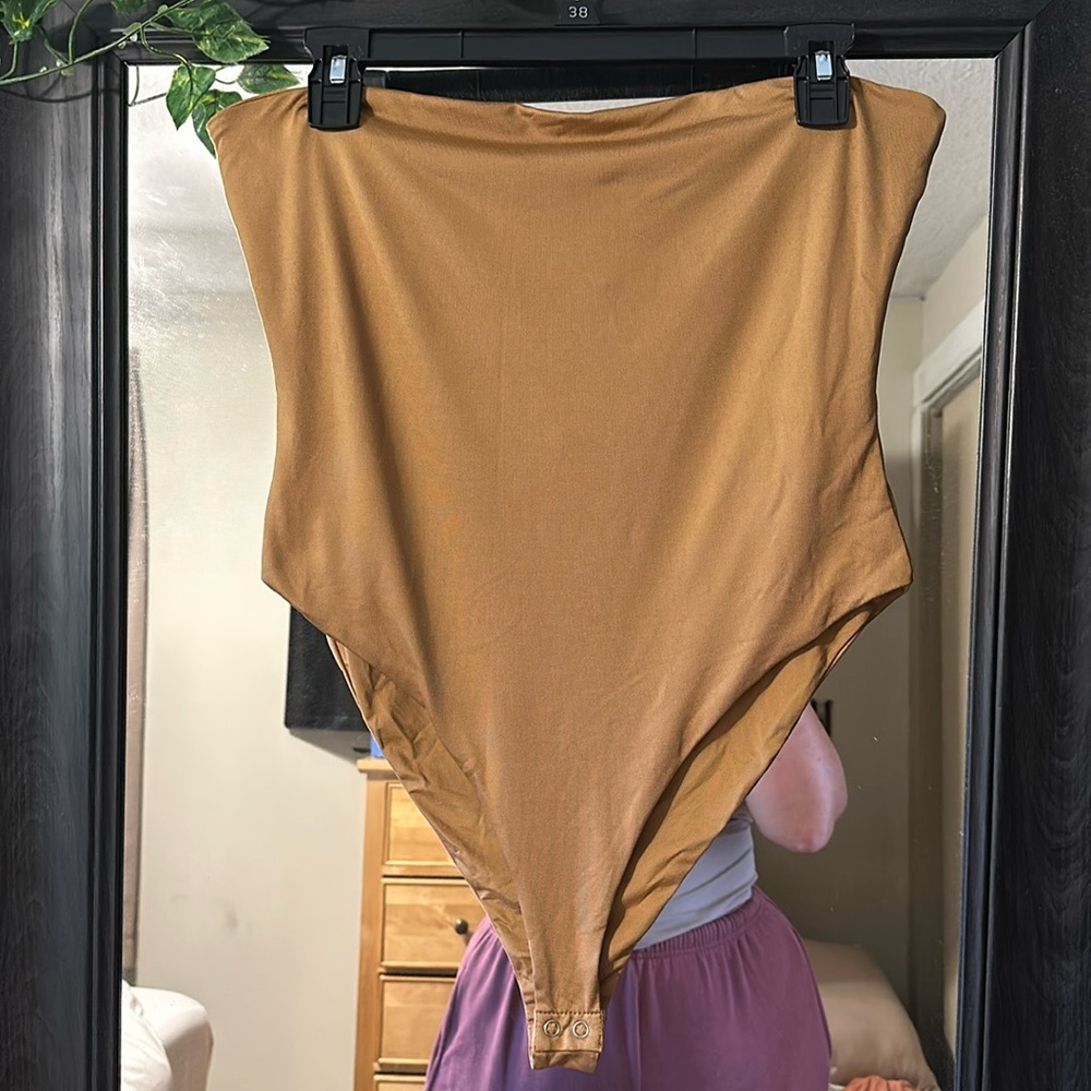 Strapless bodysuit